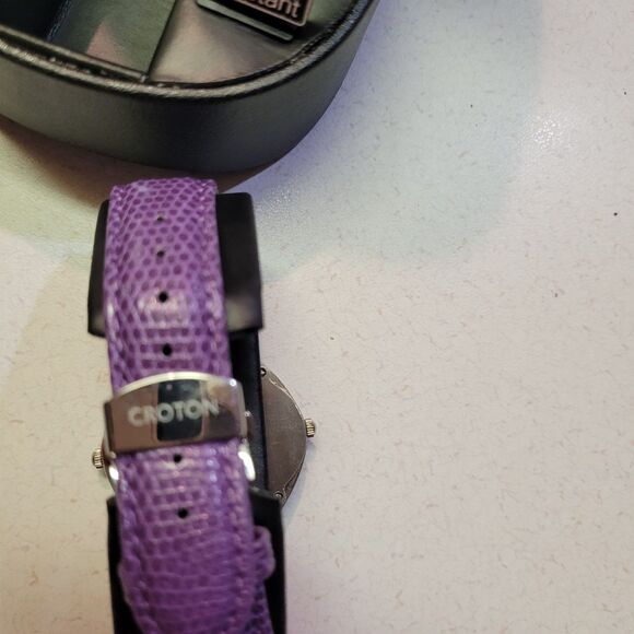 Croton Womens Split Screen 2 Time Zones Purple Lizard Band W/box main image 7